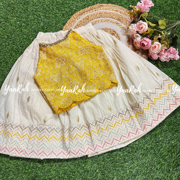 Kora Cotton Diamond Zari Skirt With Zigzag Border And Halter Neck With Lace