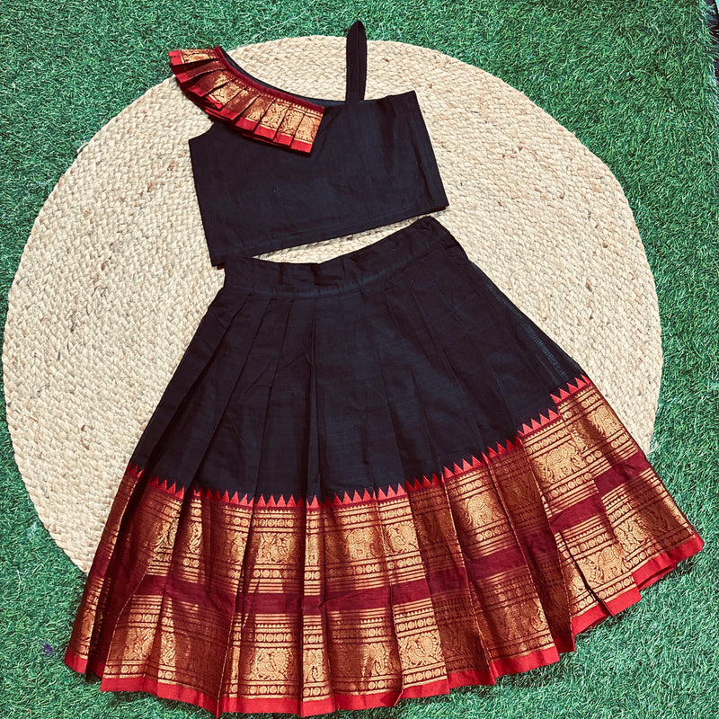 Kanchi Cotton Skirt And Cotton Blouse - Black - Pleats On Blouse Are Availble Only On Front