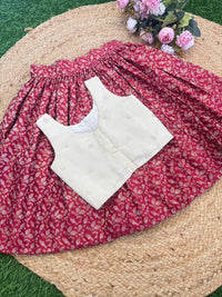 RED BANARSI SILK SKIRT AND BANARSI/VISCOUS TISSUE BLOUSE