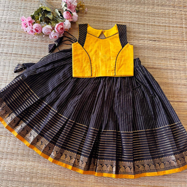 BLACK KANCHI COTTON SKIRT ANDSLUB COTTON BLOUSE
